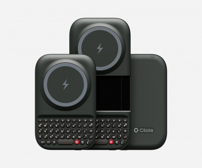 Qwerty-клавиатура с MagSafe Clicks Power Keyboard